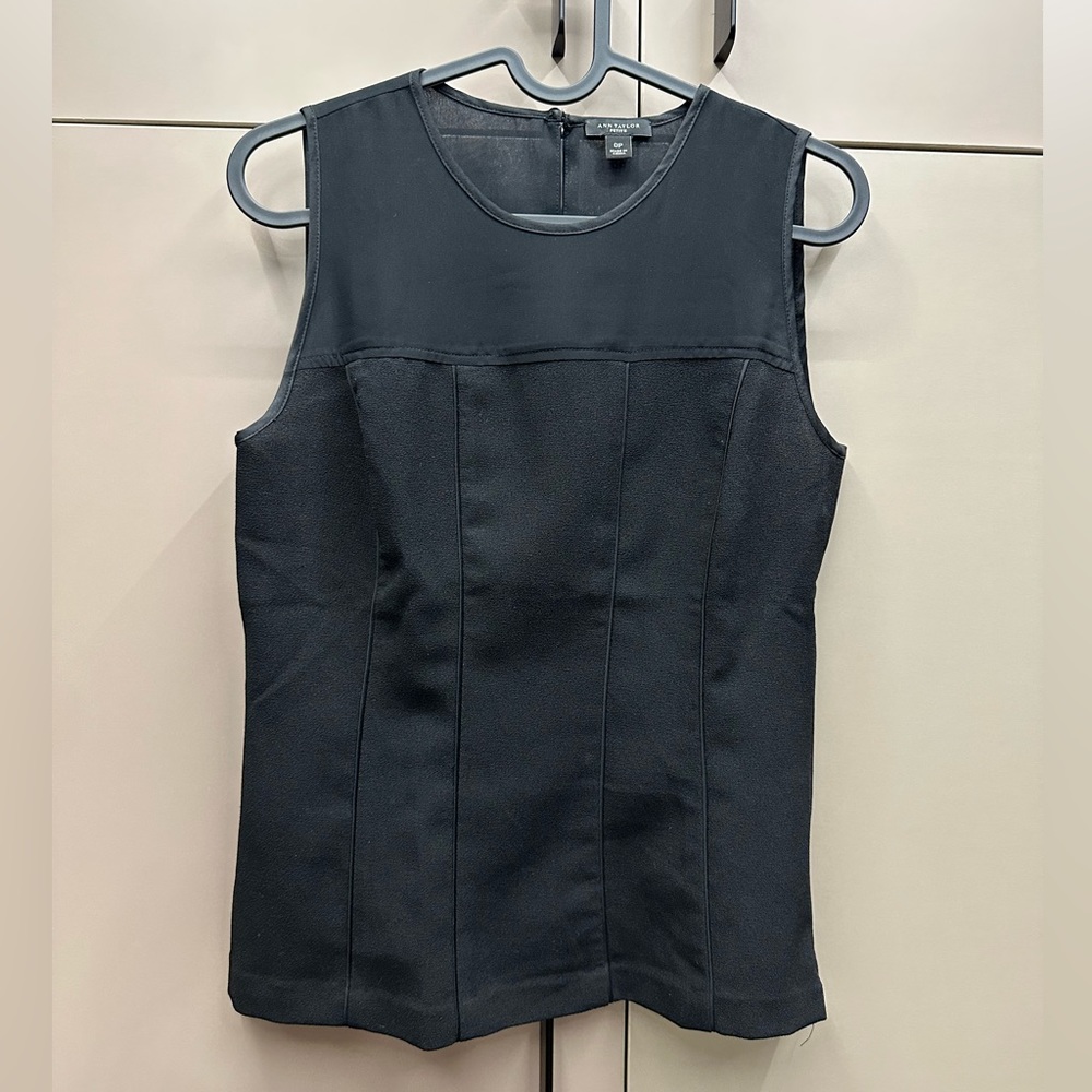 Black Ann Taylor top
